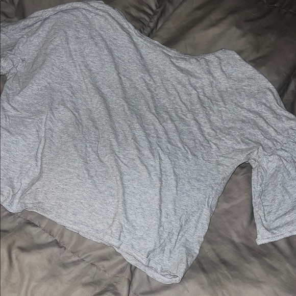 Olivia Sky Light Gray Short Sleeve Top - Picture 5 of 8